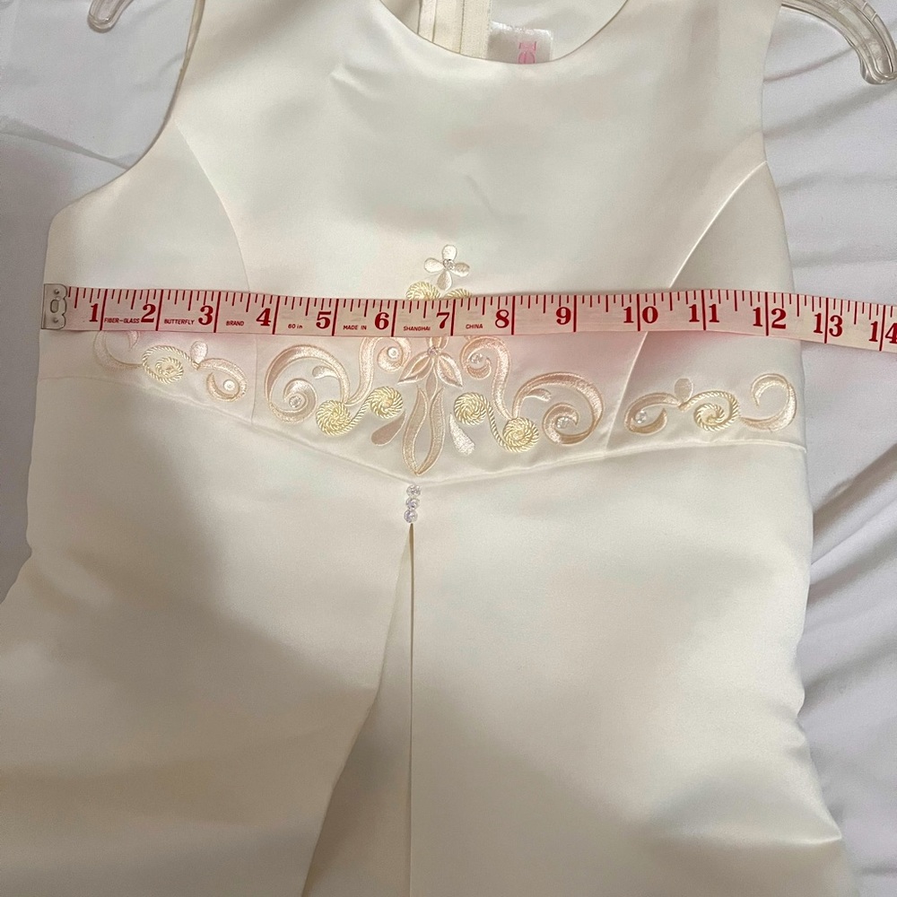 Beautiful David’s Bridals-Ivory Dress-Girl’s Size 12-Preowned-Good Condition - Picture 6 of 15